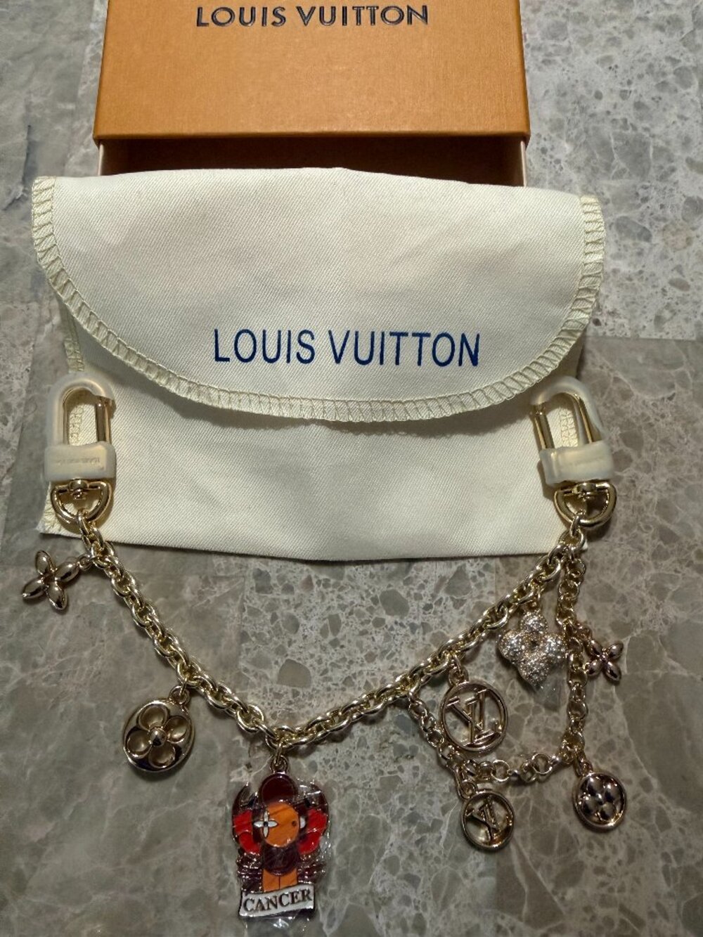 RARE and STUNNING BNNU ZODIAC FASHION BAG CHARM! Comes with Dustbag and LV BOX!